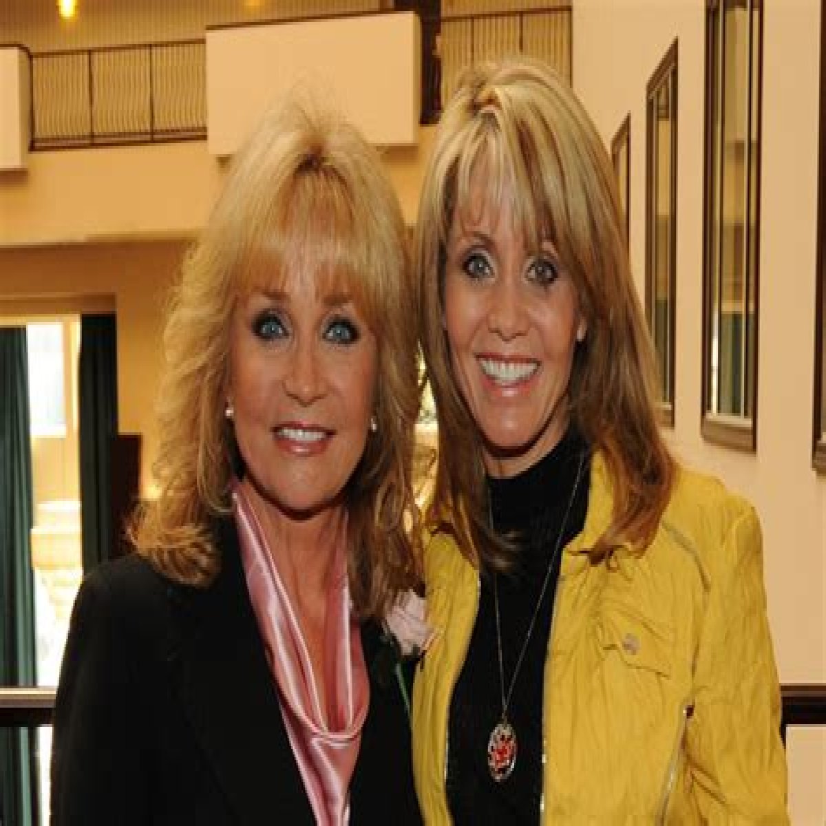   Christina Mandrell from The Bachelor has a famous mom    Tue 24 January 2023 15:26    Updated Tue 24 January 2023 16:17    Kiesha Dosanjh    
