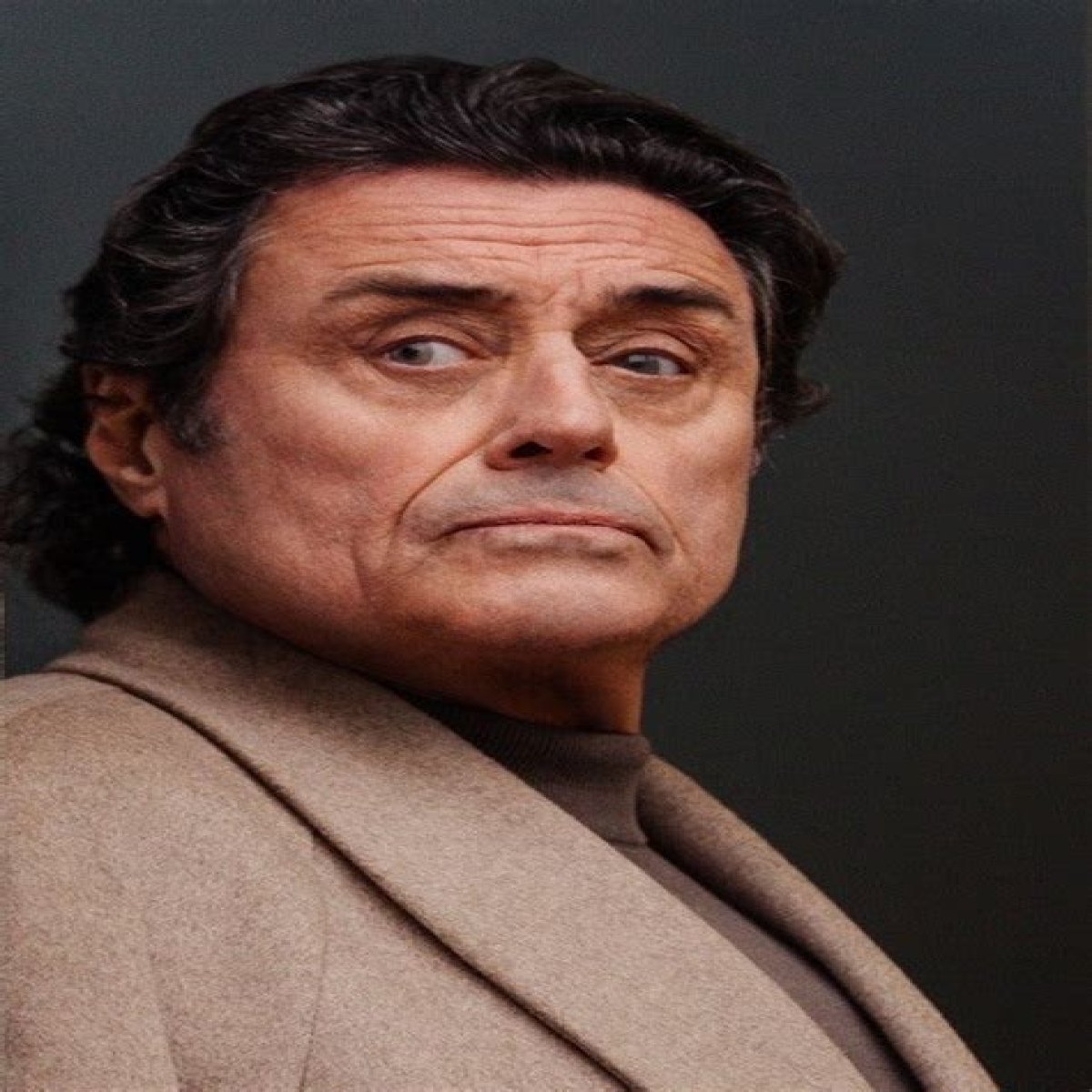 Does Ian Mcshane Have A Glass Eye? Actor Eye Related Injury And Condition Described