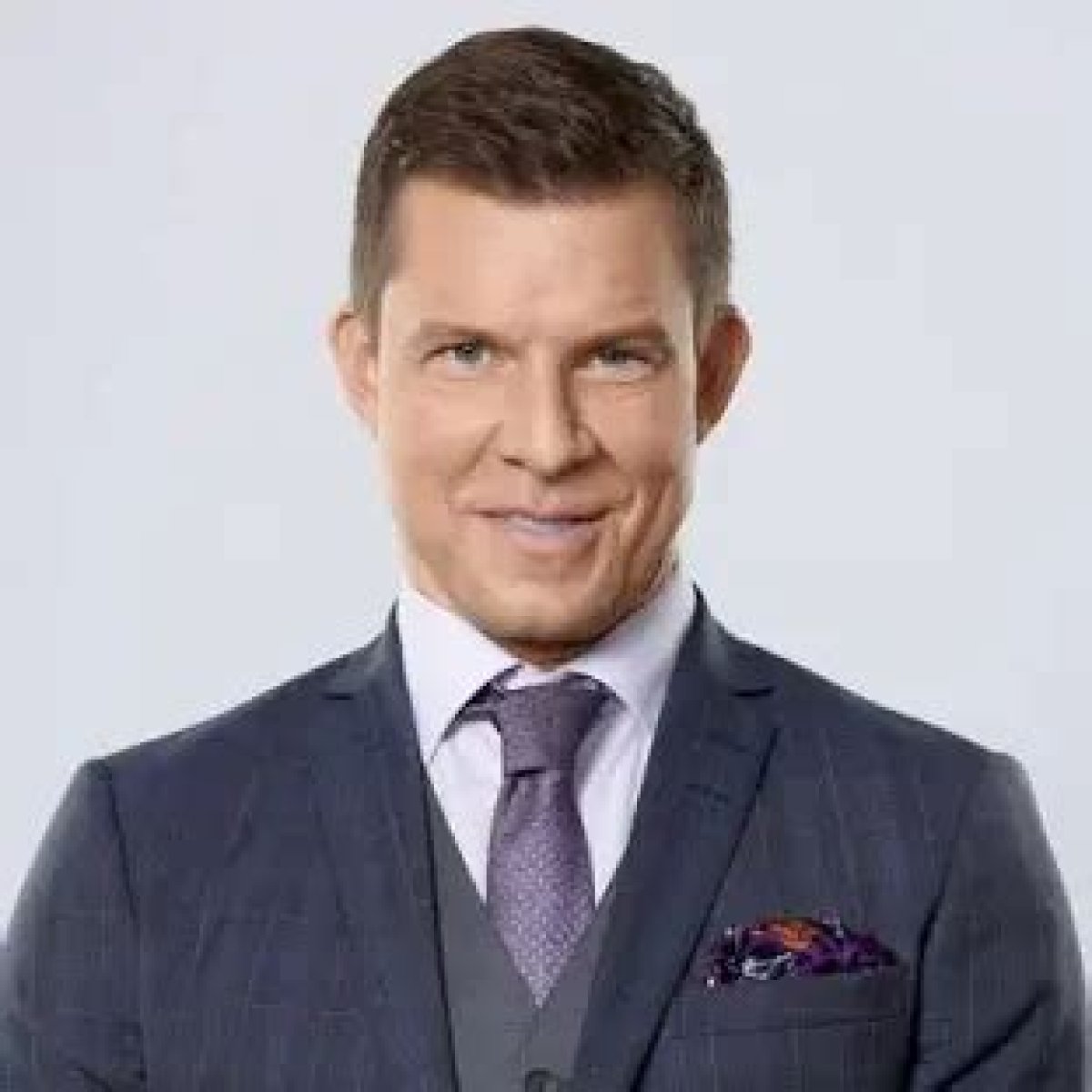 Eric Mabius Net Worth 2024, Age, Height, Bio, Birthday, Wiki!